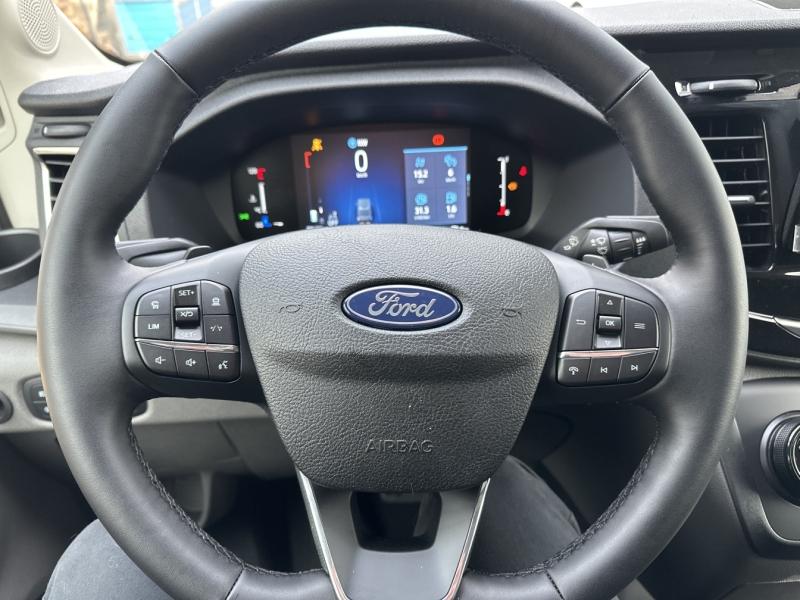 Image FORD 2.0 l EcoBlue 130ch BVA8 Euro 6  T 350 L2H2 diesel Limited