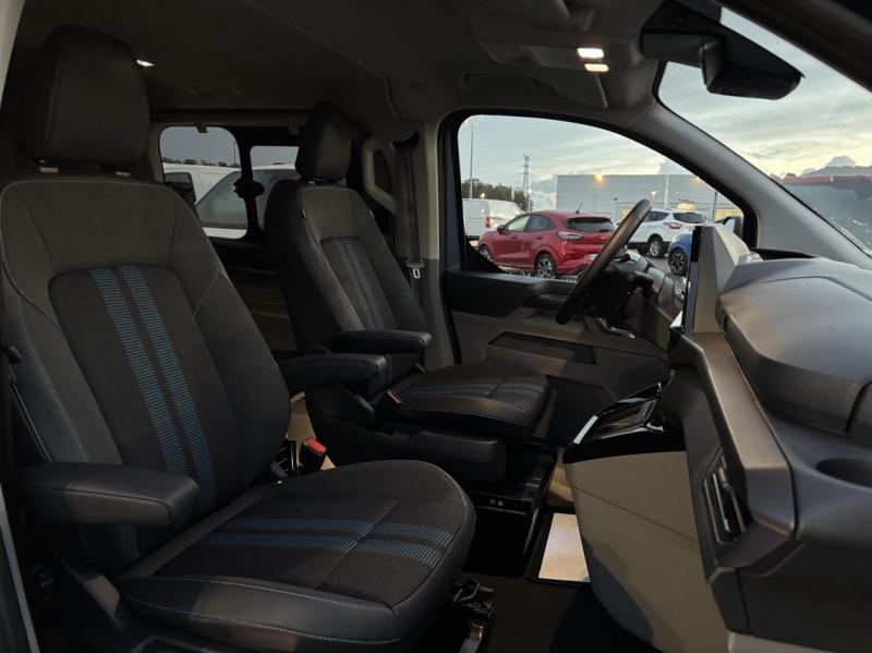 Image FORD Transit Custom Fg 320 L1H1 2.5 Duratec 232ch Hybride recheargeable Cabine Approfondie Sport CVT