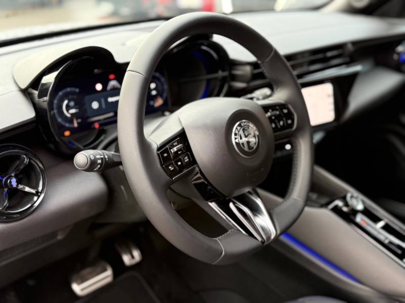 Image ALFA ROMEO Junior 1.2 Ibrida 145ch Premium e-DCT6