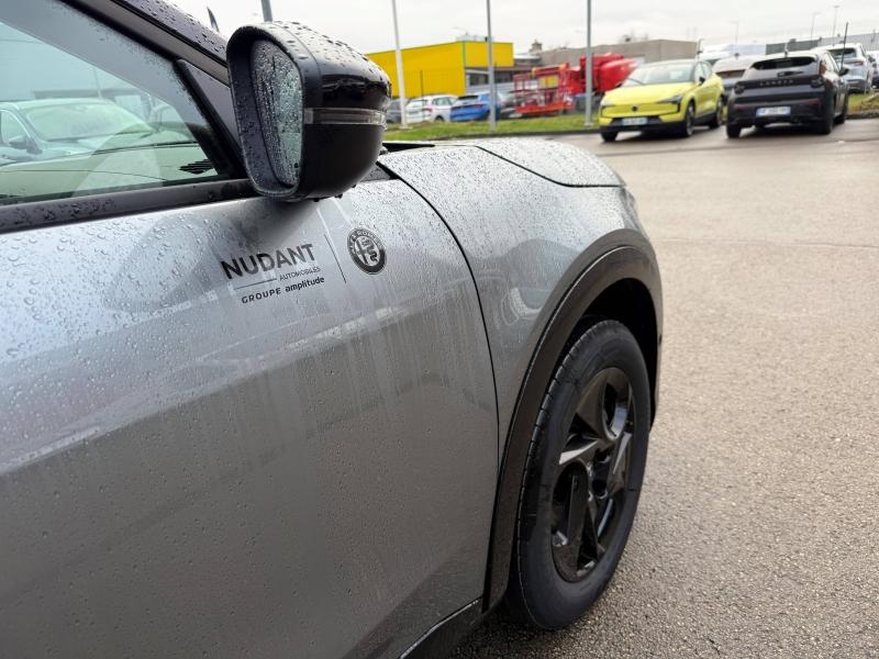 Image ALFA ROMEO Junior 1.2 Ibrida 145ch Premium e-DCT6