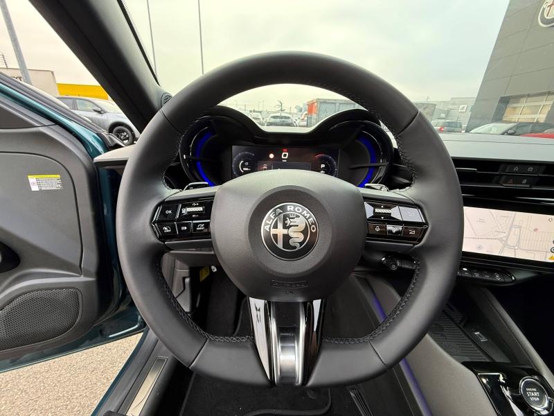 Image ALFA ROMEO Junior 1.2 Ibrida 145ch Premium e-DCT6 Q4