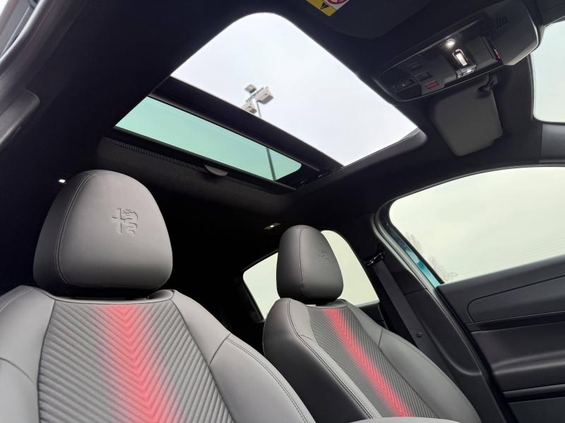 Image ALFA ROMEO Junior 1.2 Ibrida 145ch Premium e-DCT6 Q4