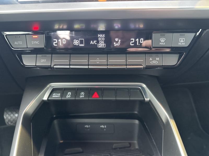 Image AUDI A3 Sportback 35 TFSI 150ch Mild Hybrid Design Luxe S tronic 7