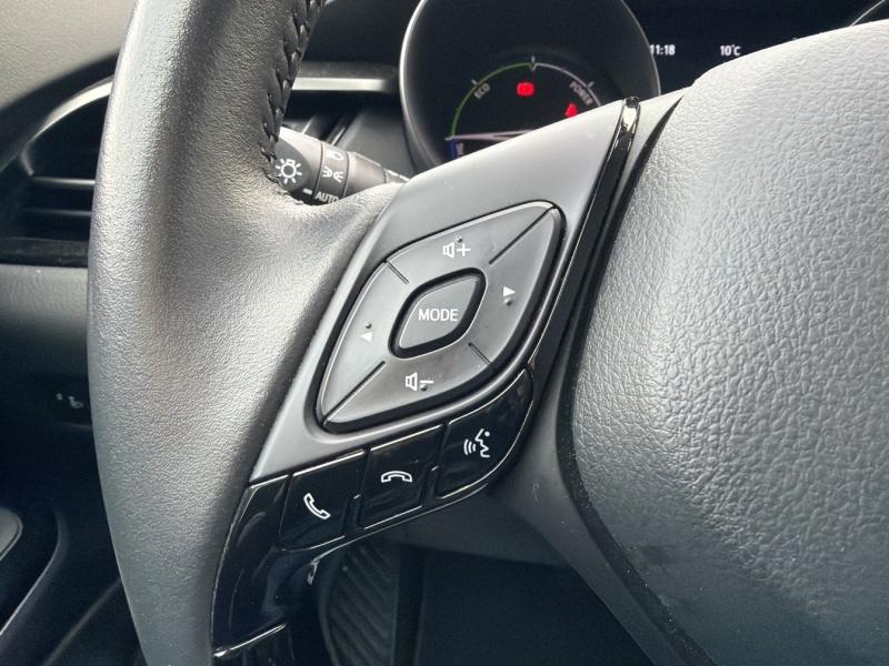 Image TOYOTA C-HR 2.0 Hybride 184ch Design Ultimate E-CVT