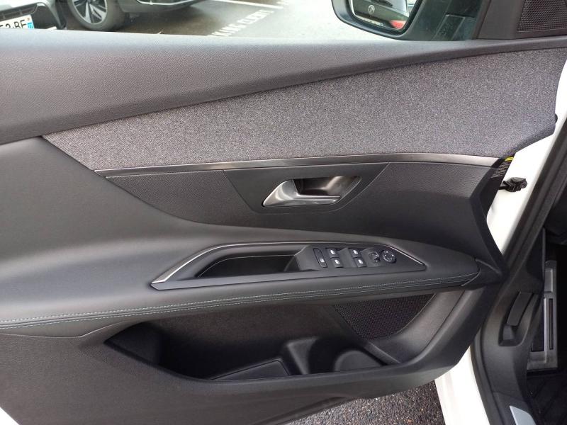 Image PEUGEOT 3008 1.2 PureTech 130ch Crossway S&S EAT8  6cv