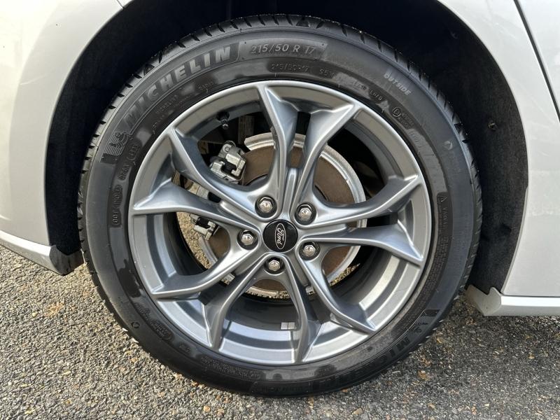 Image FORD Focus 1.5 EcoBlue 120ch ST-Line