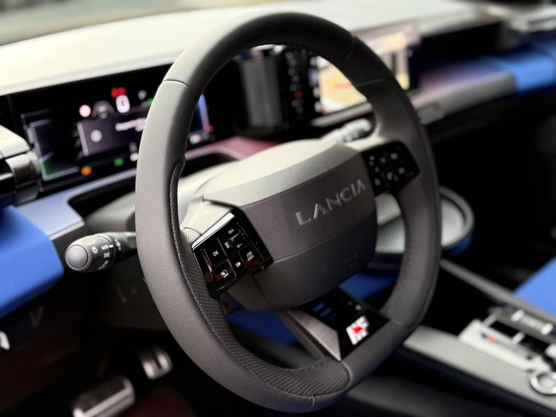 Image LANCIA Ypsilon H.F. Perfo 280ch 54kWh HF