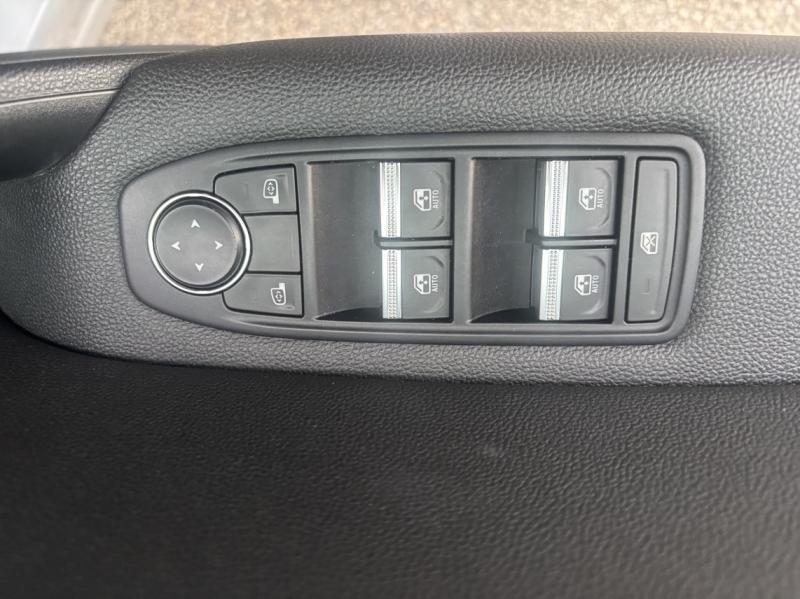 Image RENAULT Captur 1.3 TCe mild hybrid 140ch Techno