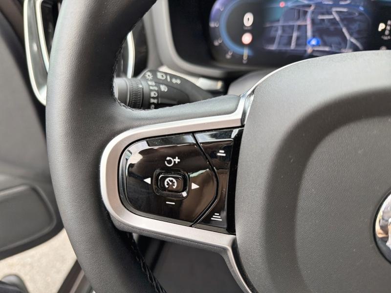 Image VOLVO V60 B4 197ch Plus Style Dark DCT 7