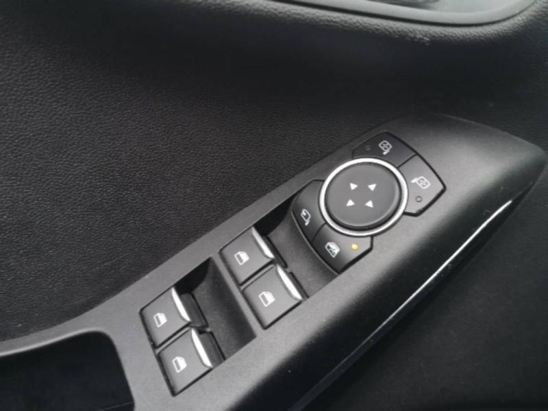 Image FORD Fiesta 1.0 EcoBoost 95ch Titanium 5p