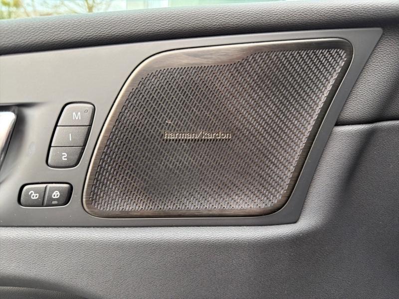 Image VOLVO XC60 T8 Hybride Rechargeable 310 + 145ch Ultra Style Chrome Geartronic 8 AWD