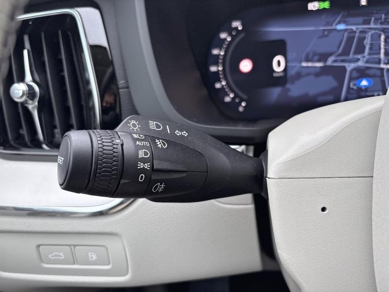 Image VOLVO XC60 T6 Hybride Rechargeable 350ch Ultra Style Dark Geartronic 8 AWD
