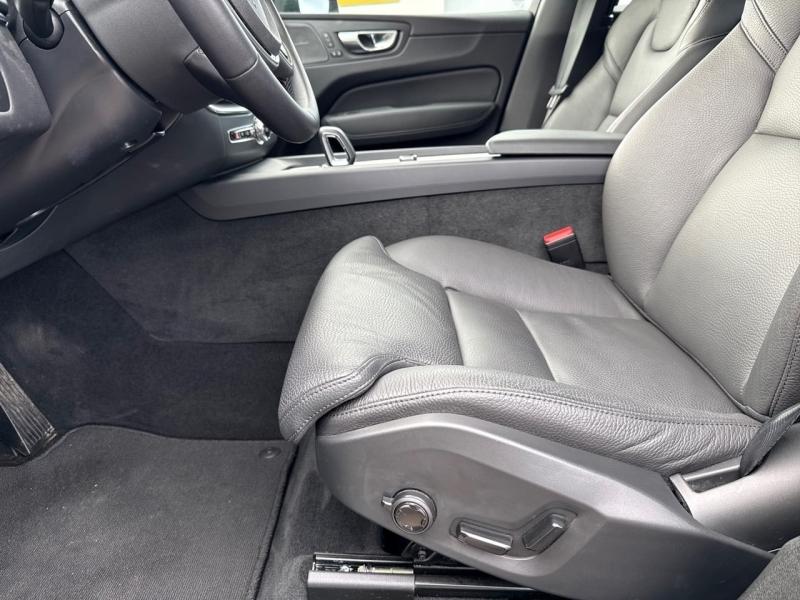 Image VOLVO XC60 B4 197ch Ultimate Style Dark Geartronic