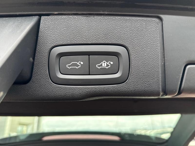 Image VOLVO XC60 B4 197ch Ultimate Style Dark Geartronic