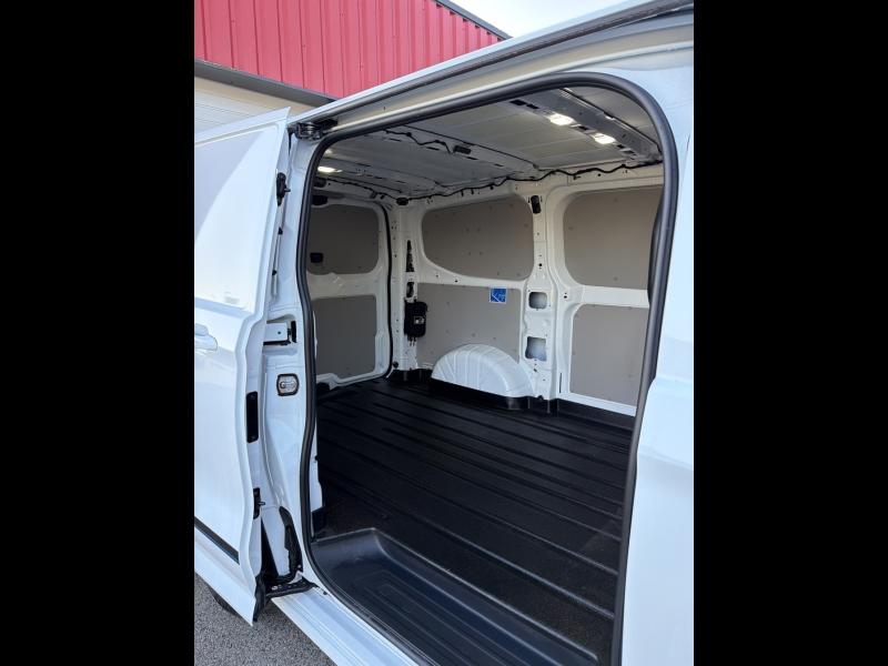 Image FORD Fourgon 320 L1H1 Electrique 160 kW (218 ch) - 64 kWh SPORT