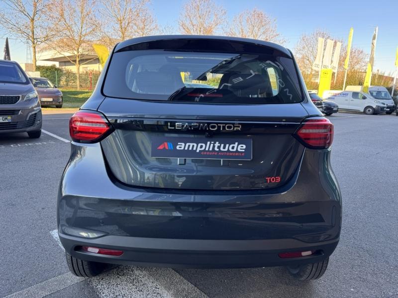 Image LEAPMOTOR T03 Electric 95ch Design