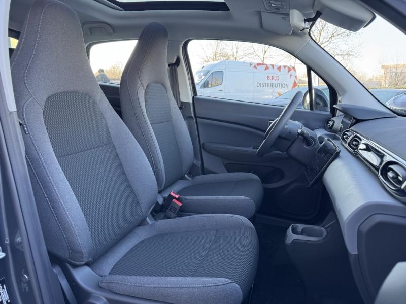 Image LEAPMOTOR T03 Electric 95ch Design