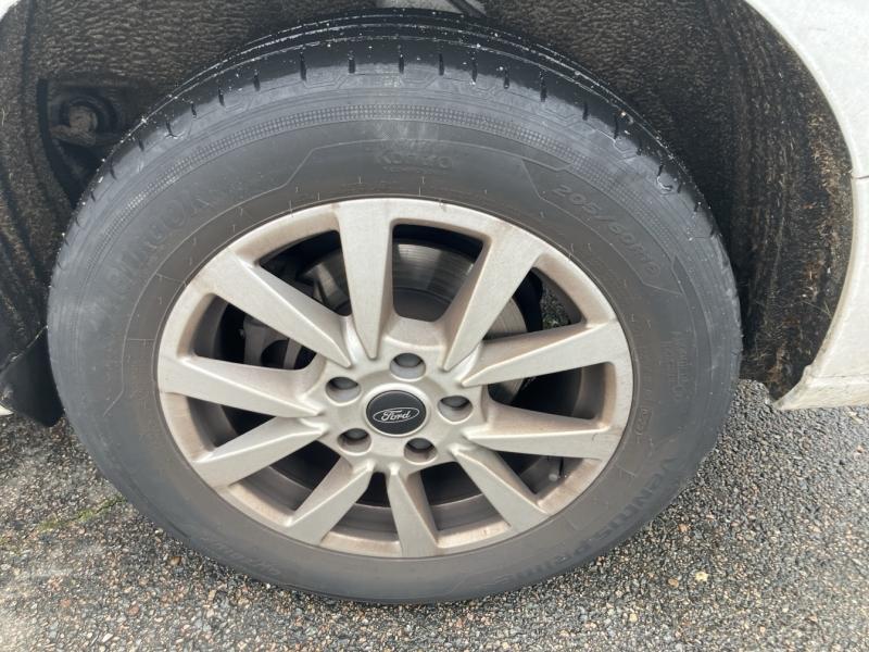 Image FORD Tourneo Connect 1.5 EcoBoost 114ch Titanium